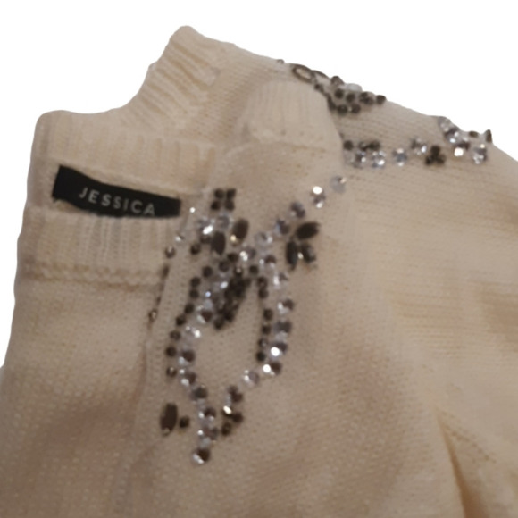 White Jessica sweater beaded embellished sholders lightweight size 18p Xl petite - Picture 3 of 8